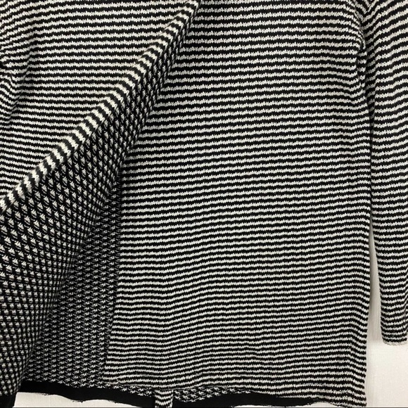CABI Cowl Turtleneck Striped Fergie Split Sweater #3167 size S - Picture 11 of 13